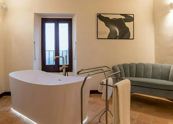 בית נופש Historic With Views Of Abruzzo Valley Caporciano