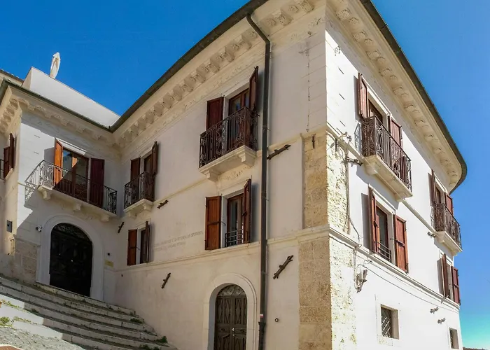 Historic With Views Of Abruzzo Valley